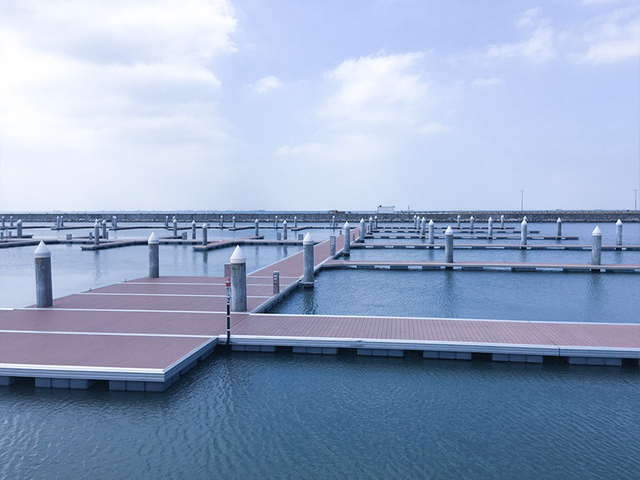 Shenzhen Beynəlxalq Hava Limanı Marina &Uuml;zən Dok 