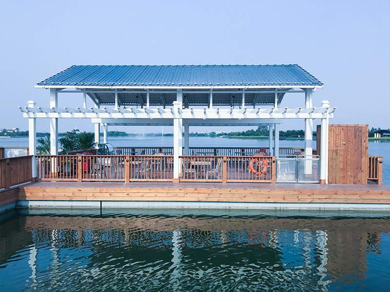 샤이하이 데스니 파크 플로팅 도크